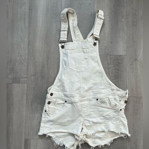 Vintage Guess short overalls size M white